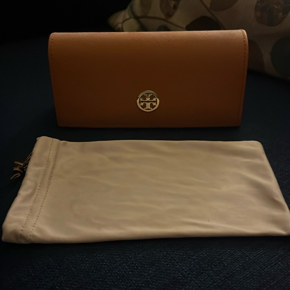 Tory Burch sunglasses case